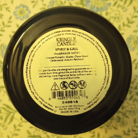 Country Halloween 2 wick 26 ounce candle - Picture 5 of 5